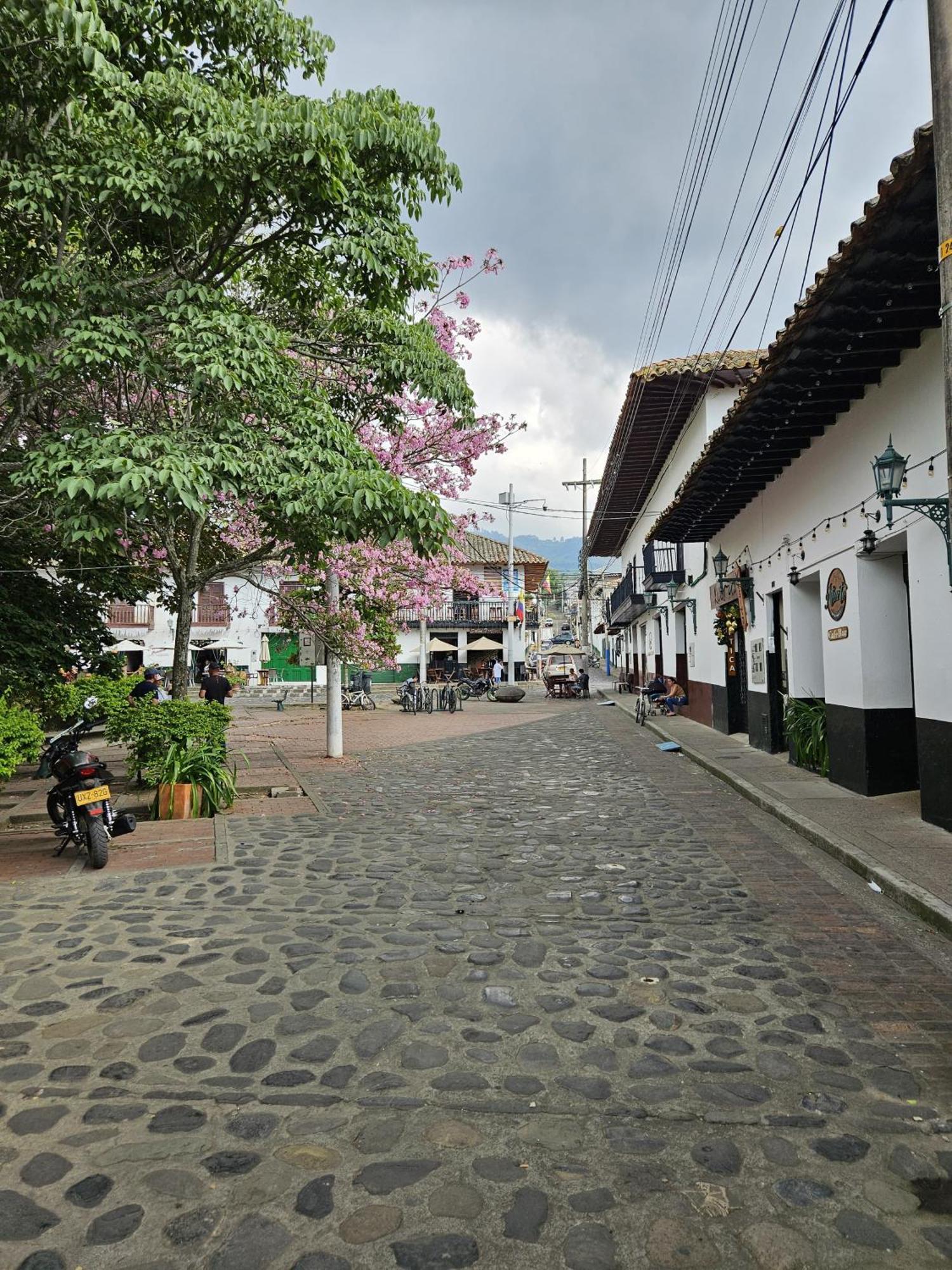 Celestino - Casa De Huespedes *